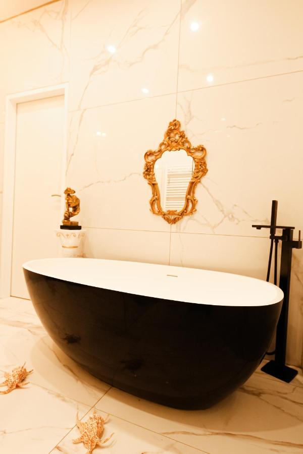 Luxuryholiday Apartment Виена Екстериор снимка