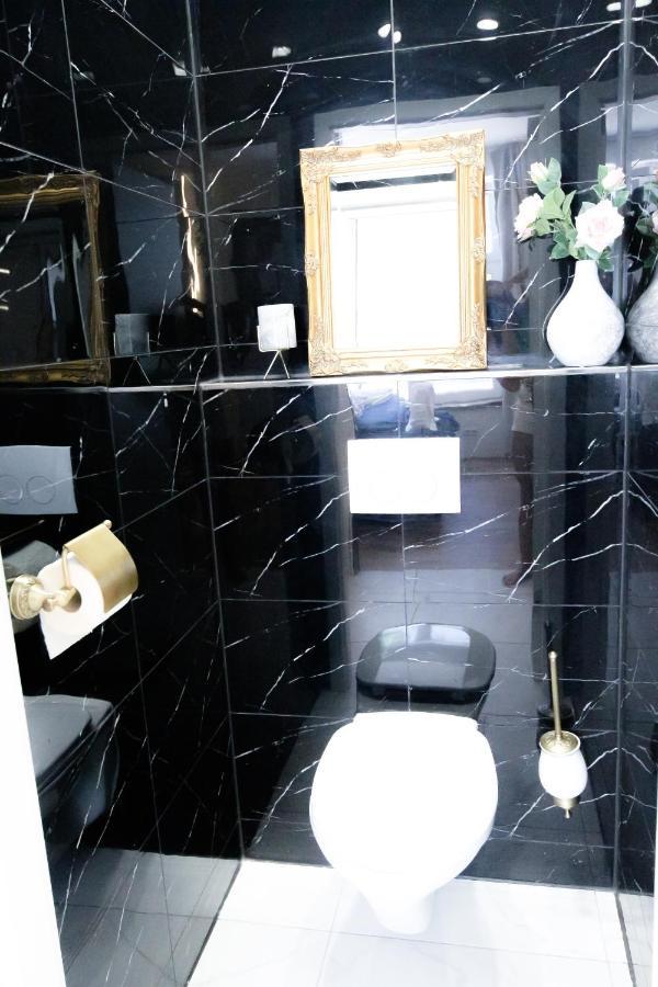 Luxuryholiday Apartment Виена Екстериор снимка